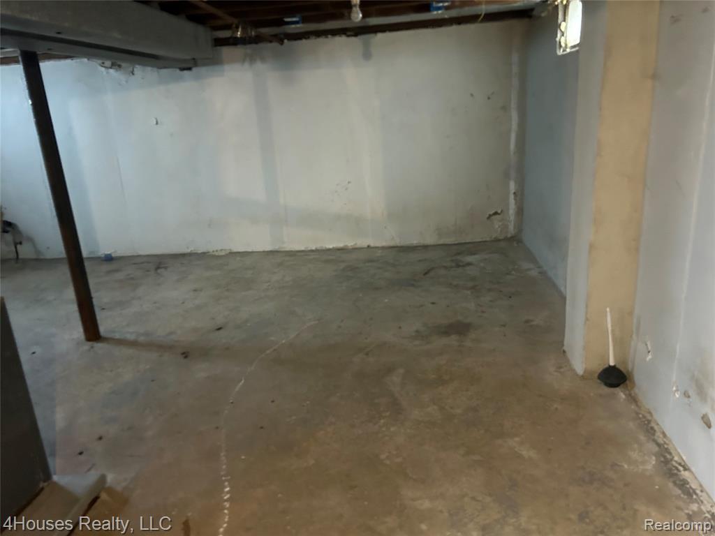 9126 Abington Avenue, Detroit, MI 48228 — Photo 4