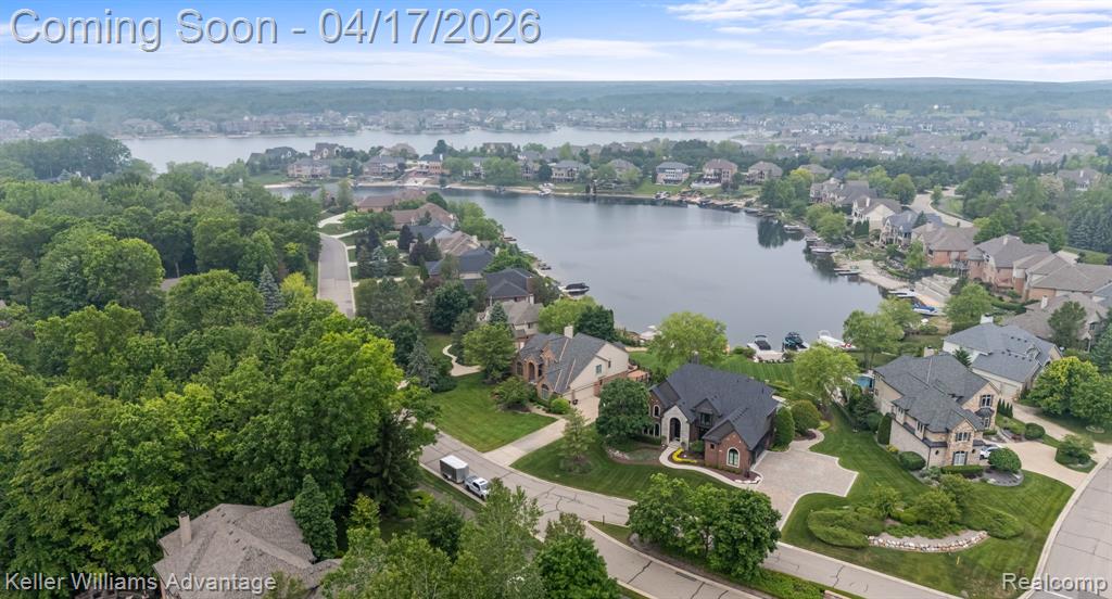 10993 Stoney Point Drive, South Lyon, MI, 48178