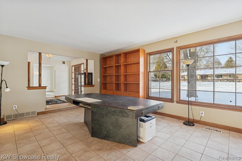 5241 S Pebblecreek Road, West Bloomfield, MI — Photo 10