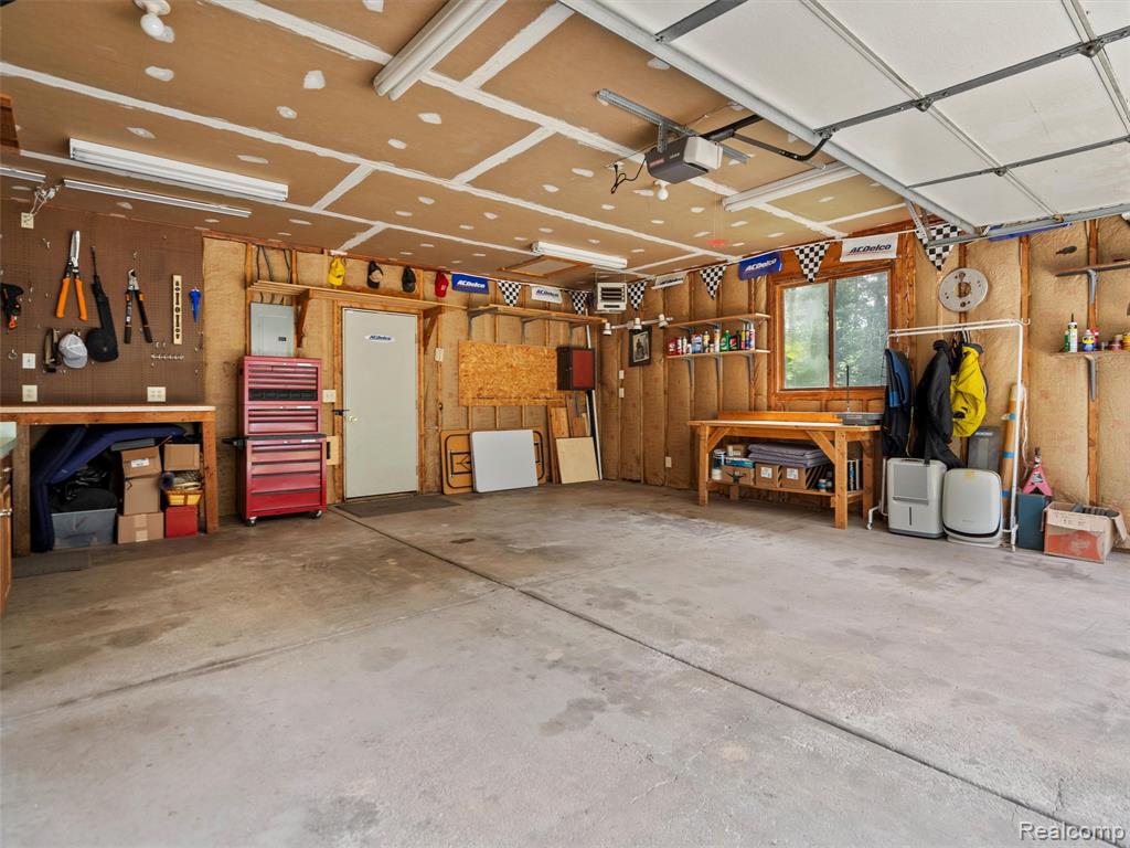 370 Wolfe Road, Ortonville, MI 48462 — Photo 64
