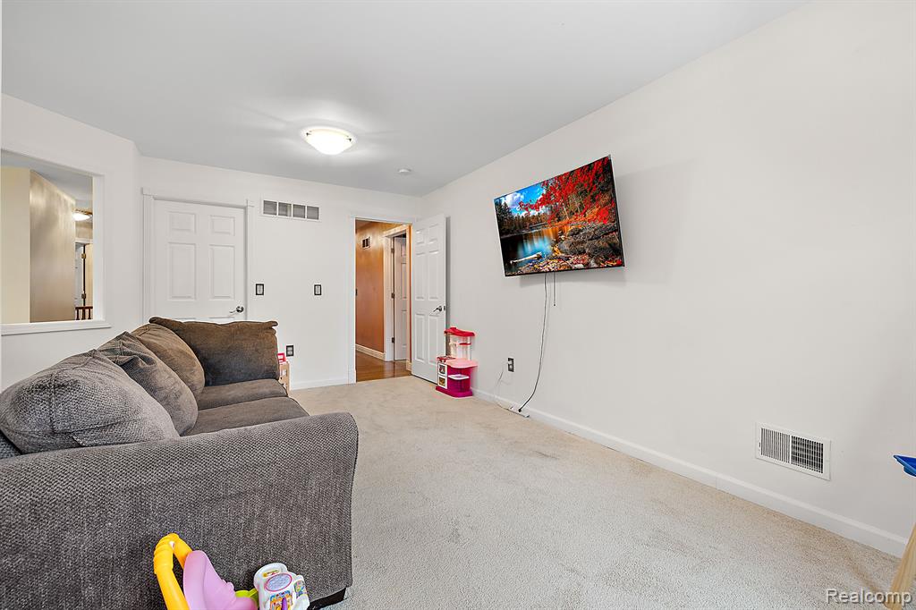 7759 La Salle Boulevard, Detroit, MI 48206 — Photo 30