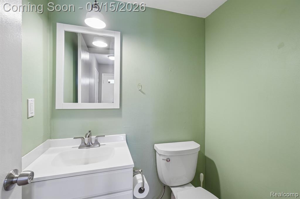 44 Stratford Lane, Rochester Hills, MI 48309 — Photo 14