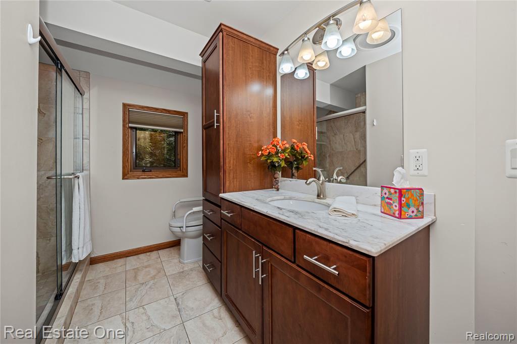 9611 Klais Road, Clarkston, MI 48348 — Photo 23