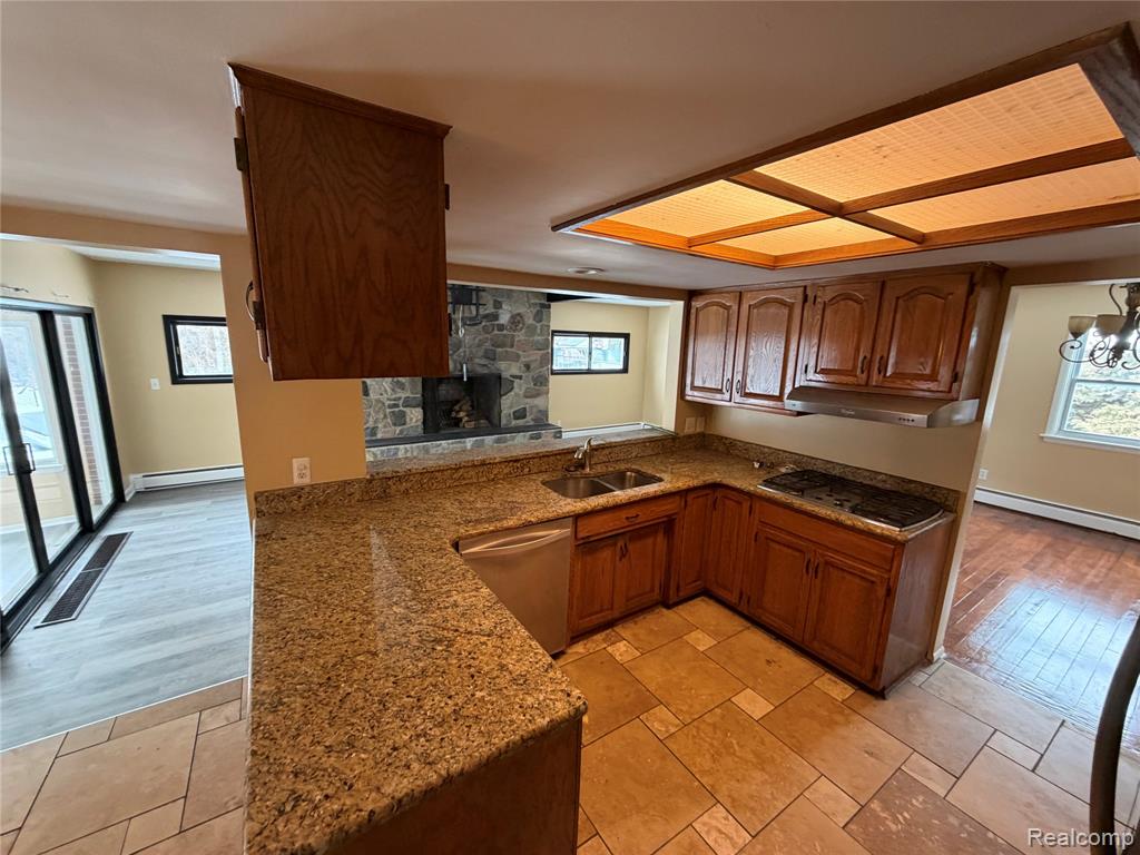 45669 Harmony Lane, Belleville, MI 48111 — Photo 8