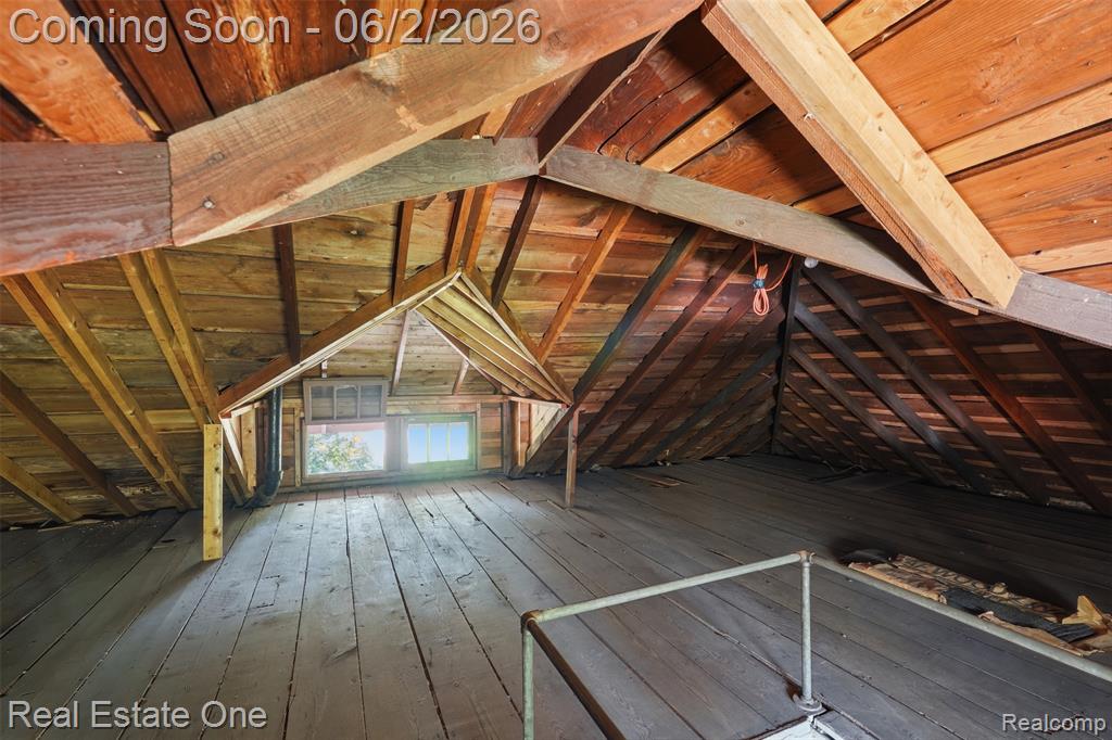 8606 Hendrie Boulevard, Huntington Woods, MI — Photo 29