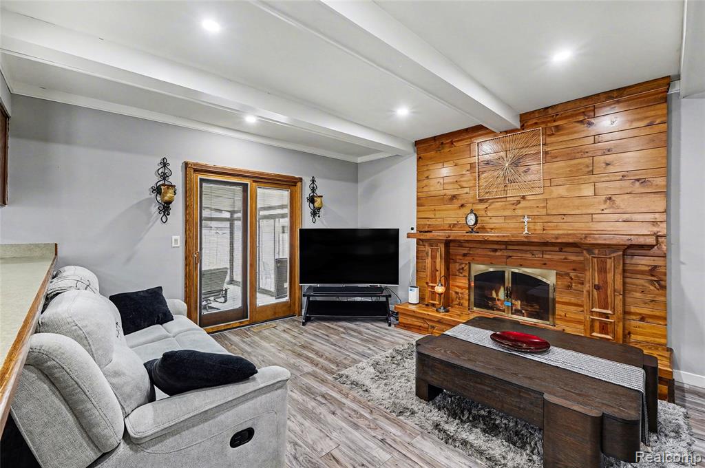 41174 Bernard Drive, Sterling Heights, MI 48313 — Photo 14