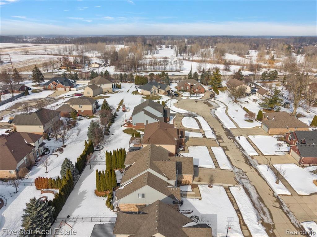 50813 Nagy Court, Macomb, MI, 48044