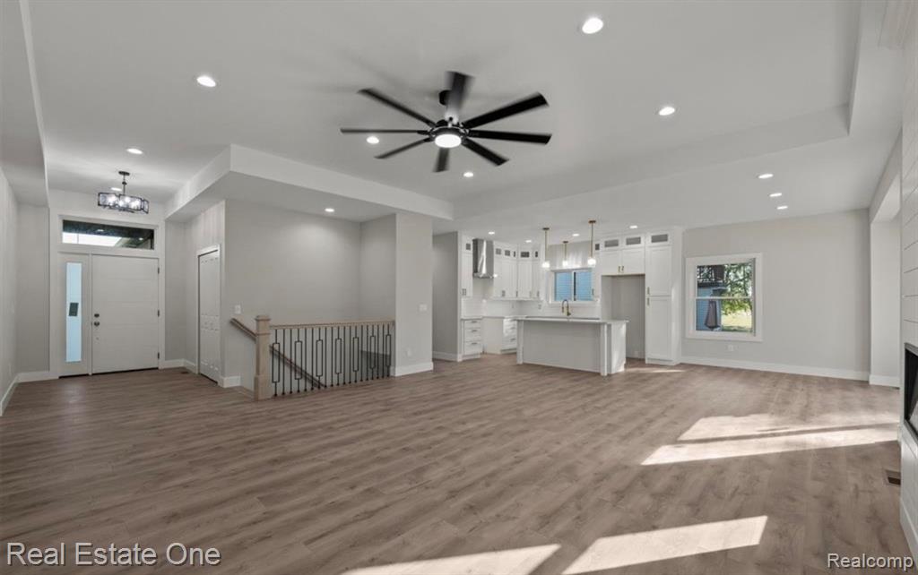 5636 Paris Drive, Sterling Heights, MI 48310 — Photo 8