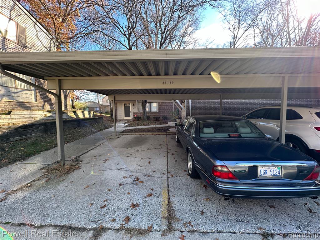 27129 FARMBROOK VILLA Drive, Southfield, MI 48034 — Photo 5