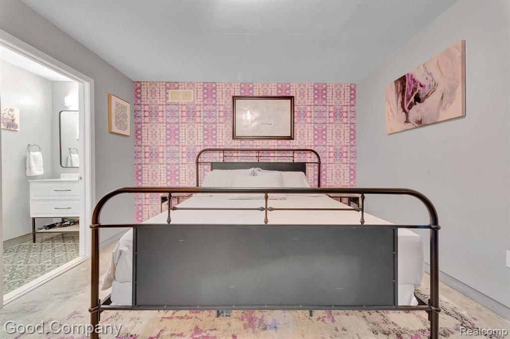 443 E MILWAUKEE Street, Detroit, MI 48202 — Photo 29