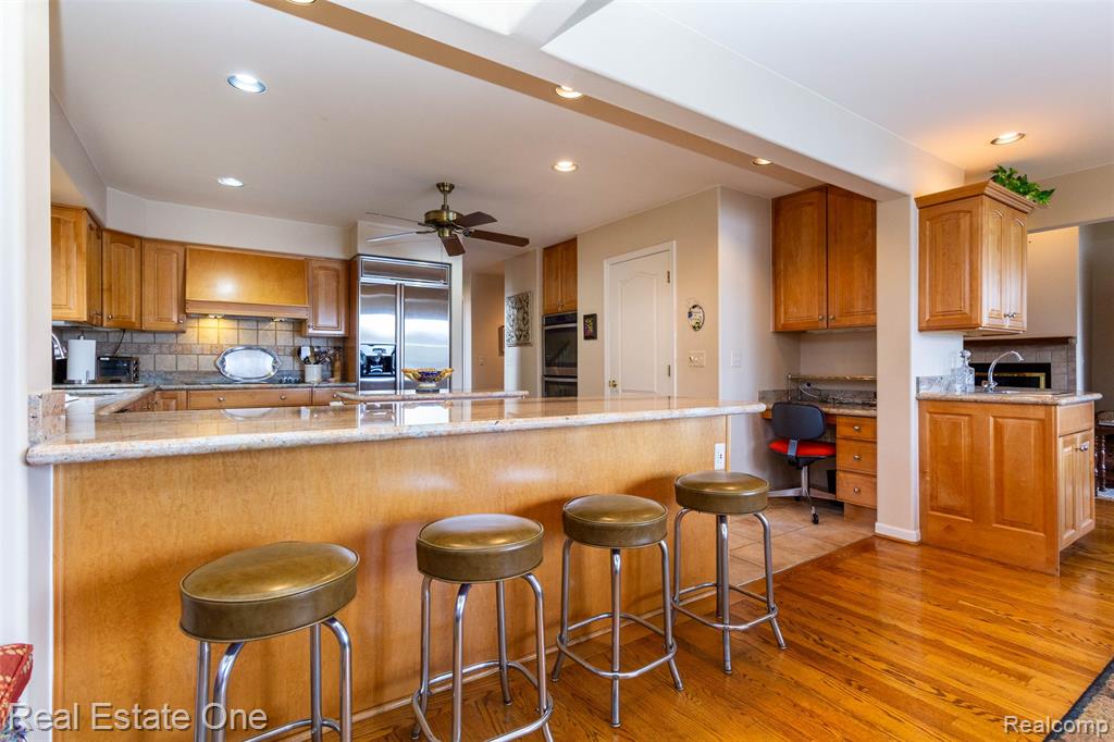 10215 Mill Pointe Drive, Goodrich Vlg, MI — Photo 19