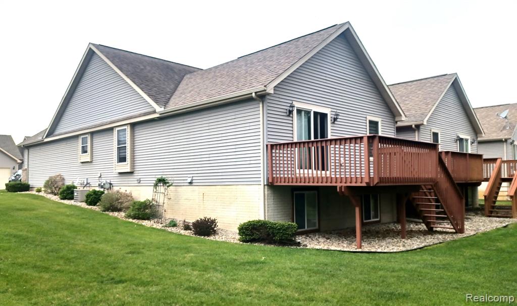 637 RIDGE Lane, B, Tecumseh, MI 49286 — Photo 6