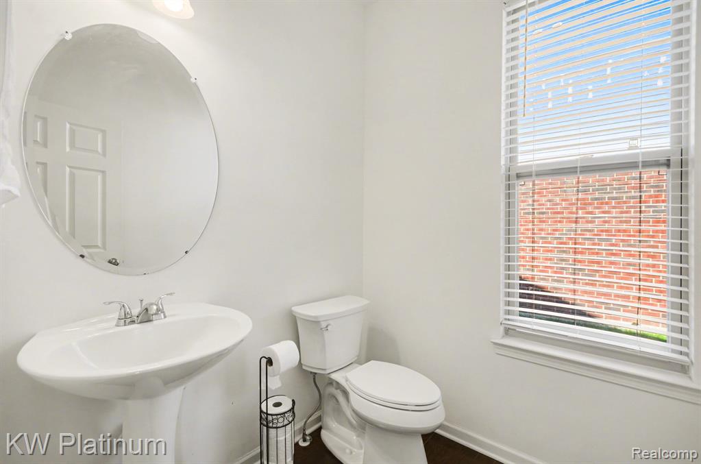 55321 Demaret Drive, Macomb, MI 48042 — Photo 20