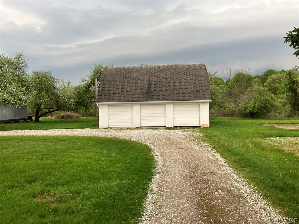 5893 Cribbins Road, Kenockee, MI 48006 — Photo 3