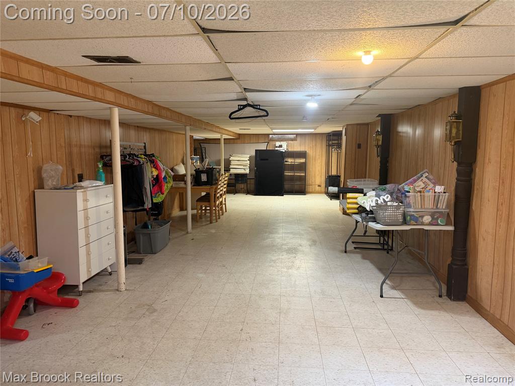 7094 Jenerous Drive, Center Line, MI 48015 — Photo 9
