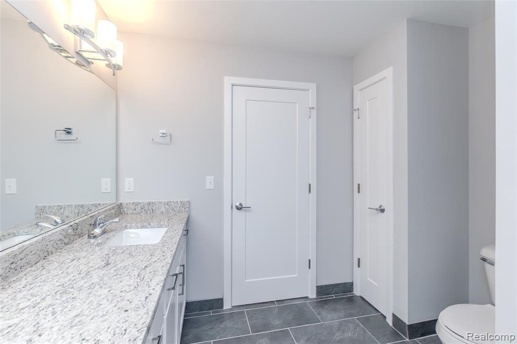 25495 GRANDVIEW Lane, 25, Novi, MI — Photo 43