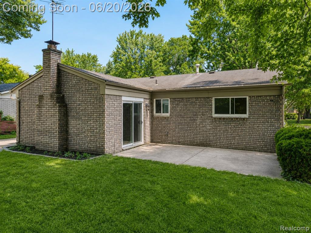 6631 Burnham Drive, Canton, MI 48187 — Photo 35