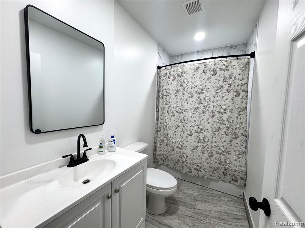 9836 Dequindre Street, Hamtramck, MI 48212 — Photo 11