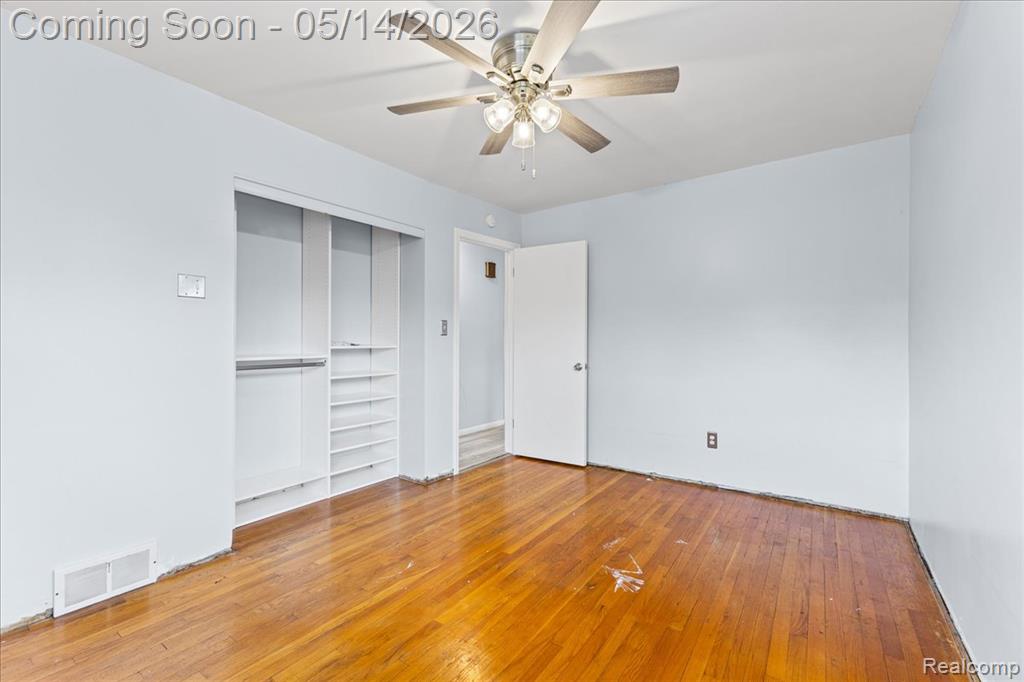 8435 Nightingale Street, Dearborn Heights, MI 48127 — Photo 12