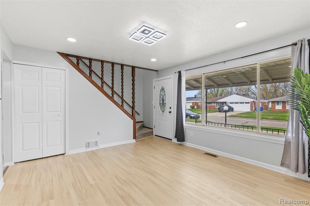 25807 Audrey Avenue, Warren, MI 48091 — Photo 3