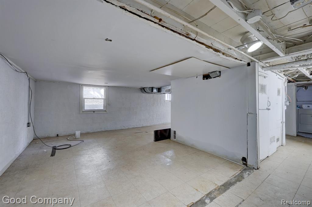 813 S Center Street, Royal Oak, MI 48067 — Photo 32