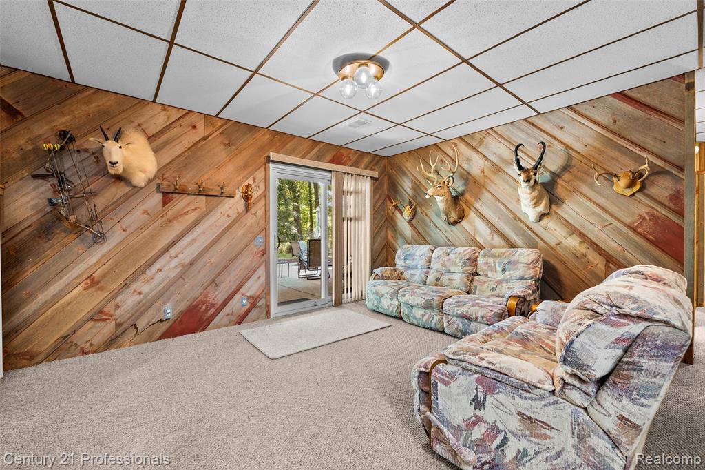 5135 Virgie Lane, West Bloomfield, MI 48324 — Photo 21
