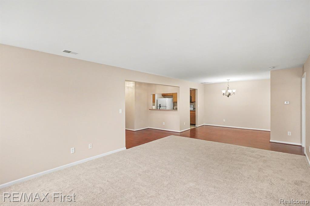 46124 Allenton Drive, Macomb, MI 48044 — Photo 5