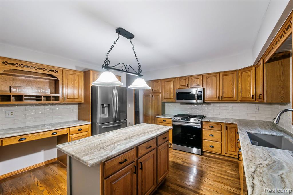40312 Sugar Spring Drive, Sterling Heights, MI 48313 — Photo 18
