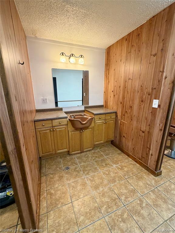 4126 W Fenton Road, Flint, MI 48507 — Photo 10