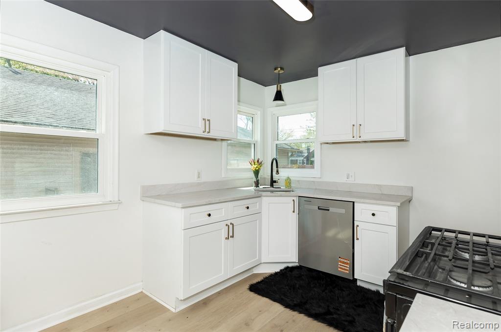 514 Greenwood Street, Inkster, MI 48141 — Photo 4