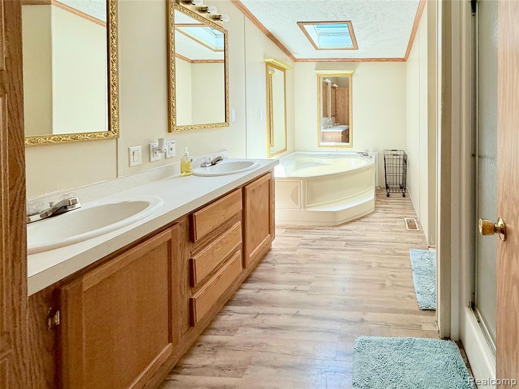 293 Westfield Drive, Erie, MI — Photo 10