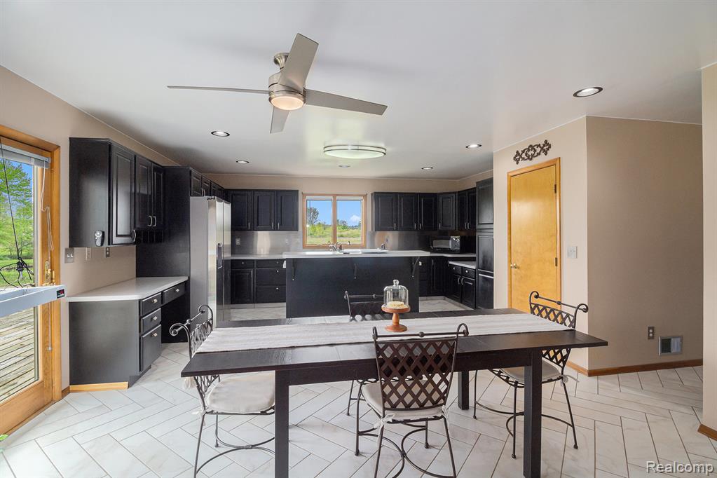7031 Munsell Road, Howell, MI 48843 — Photo 15