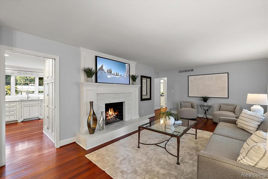 960 N Reading Road, Bloomfield Hills, MI 48304 — Photo 13