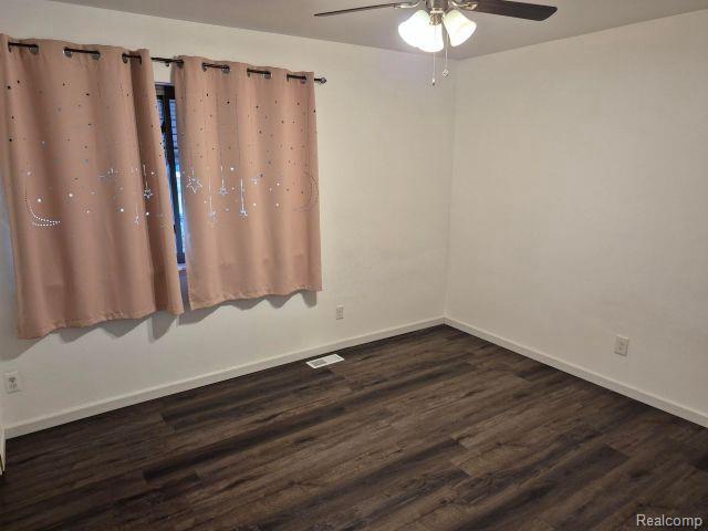 8401 18 Mile Rd #111 Road, Sterling Heights, MI 48313 — Photo 17