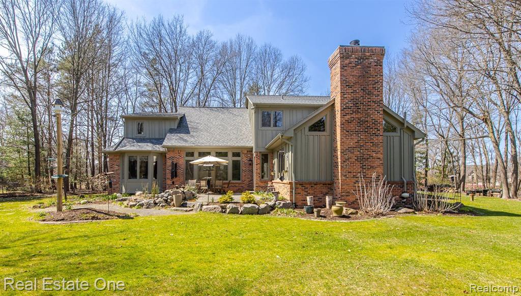9316 LAKEBLUFF Drive, Clarkston, MI 48348 — Photo 64