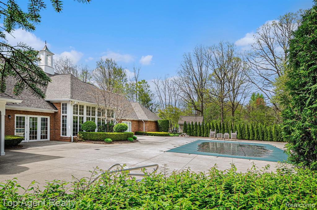 4184 Berkshire Drive, Sterling Heights, MI 48314 — Photo 22