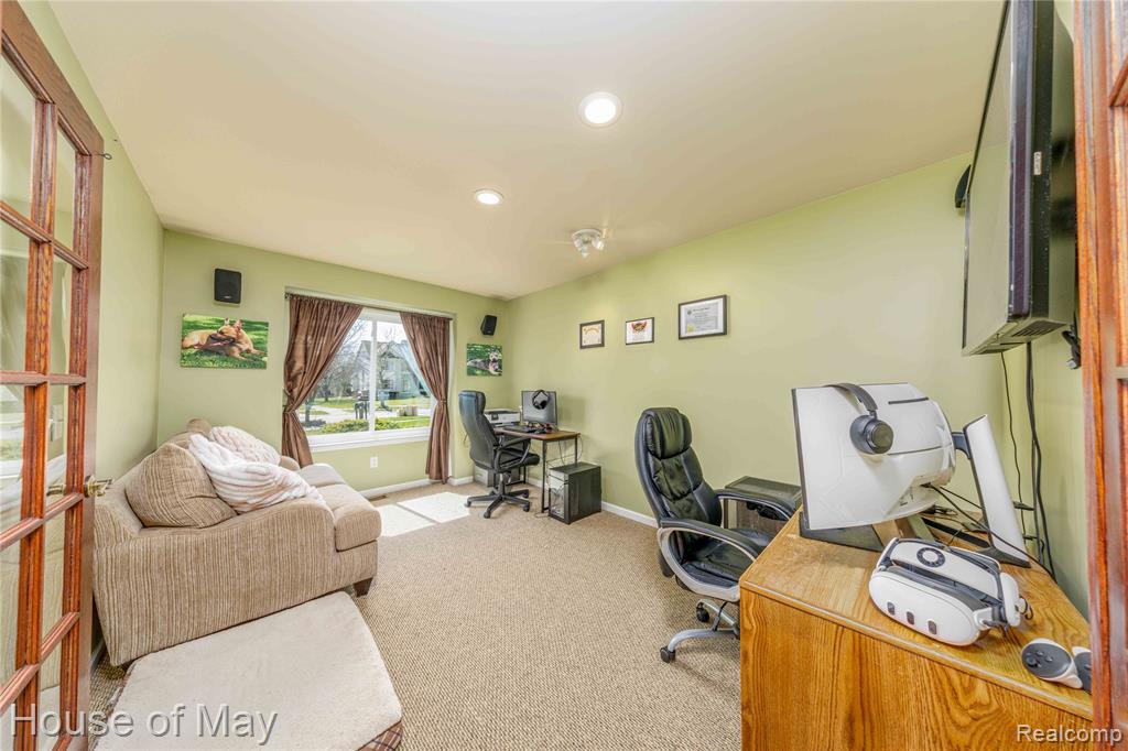 3044 Pheasant Run East Drive, Wixom, MI 48393 — Photo 11