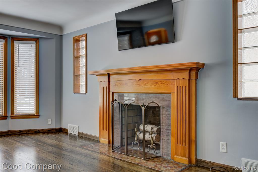 464 MORAN Road, Grosse Pointe Farms, MI 48236 — Photo 6