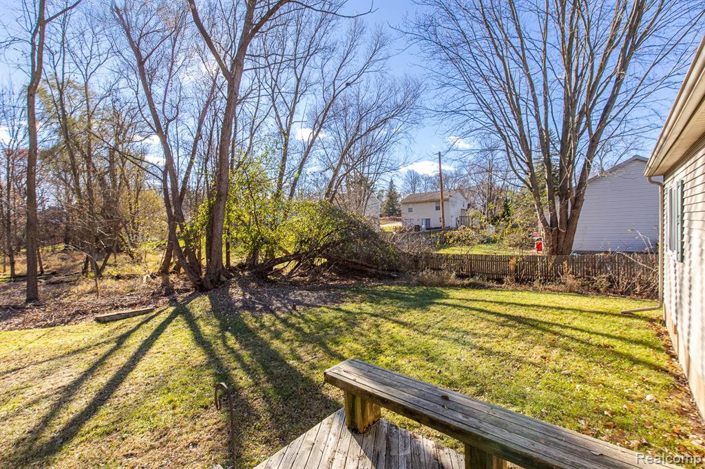 4771 Fiddle Avenue, Waterford, MI 48328 — Photo 24