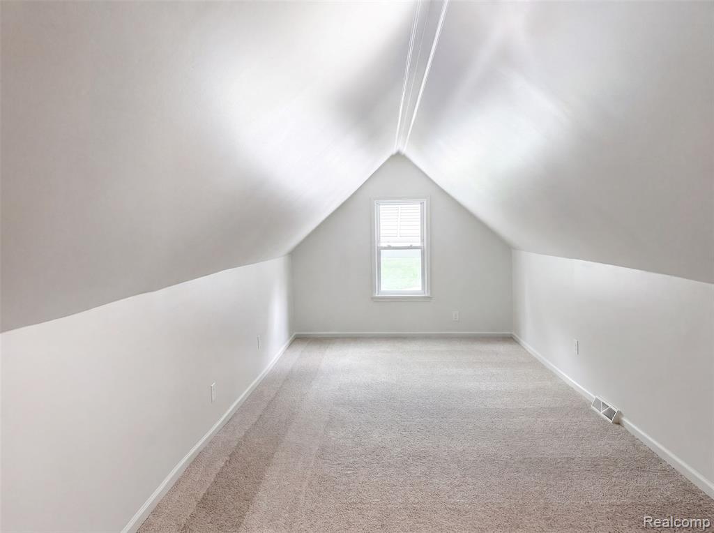 5456 Northlawn Drive, Sterling Heights, MI 48310 — Photo 10