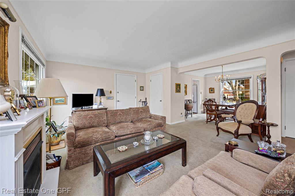 650 Cadieux Road, 1, Grosse Pointe, MI 48230 — Photo 10