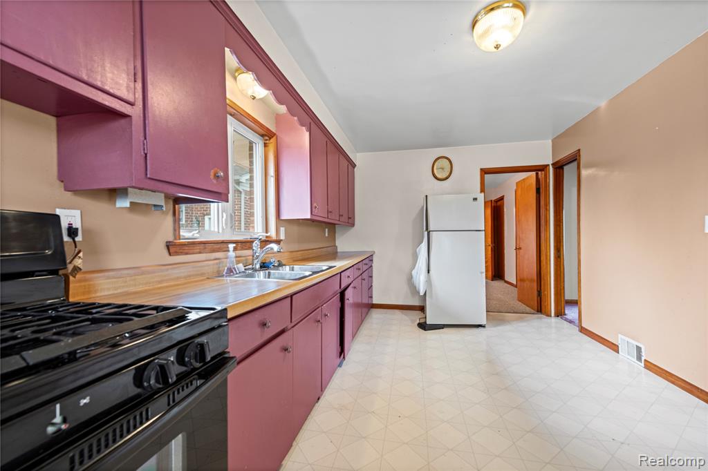 3212 11th Street, Wyandotte, MI 48192 — Photo 18