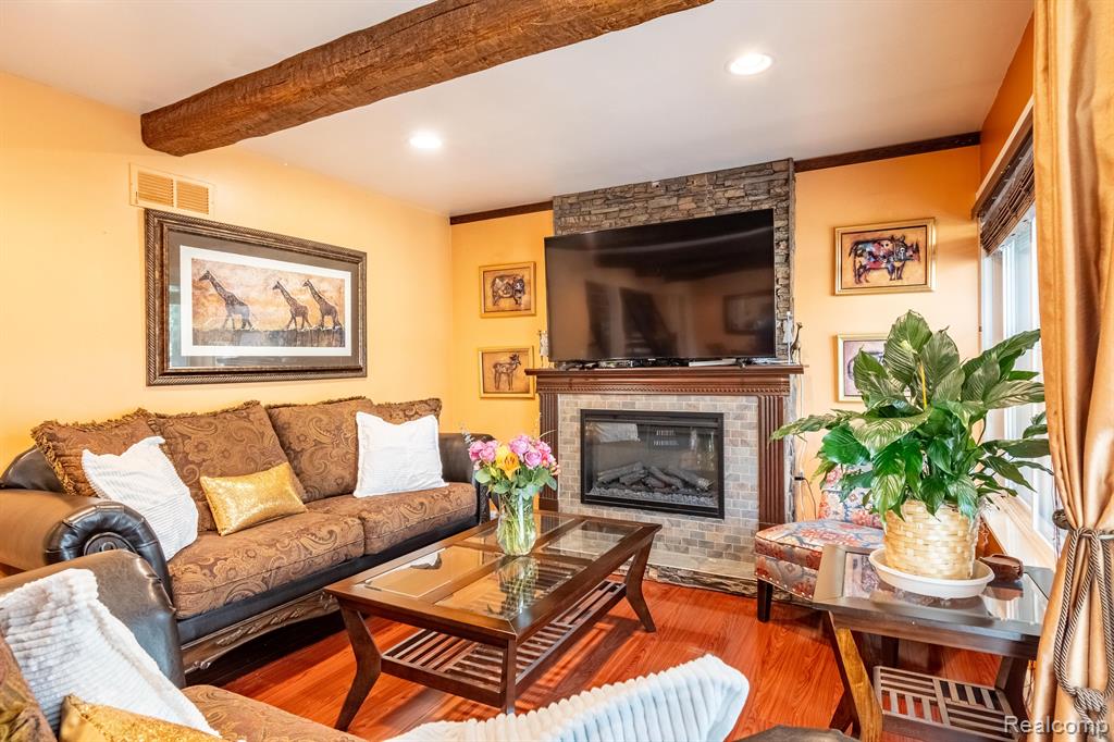 3 BLAIR Lane, Dearborn, MI 48120 — Photo 12