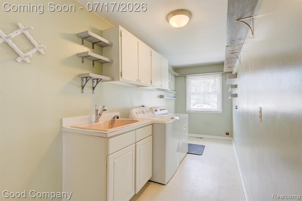 53625 Shelby Road, Utica, MI 48316 — Photo 18