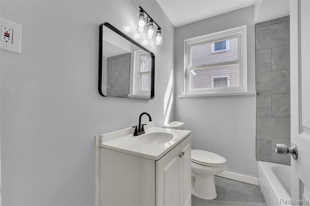 13431 Hartwell Street, Detroit, MI 48227 — Photo 21