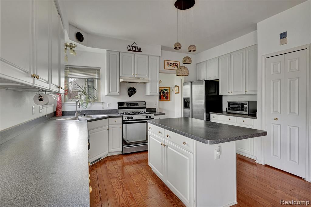 3200 Appleridge Drive, Ann Arbor, MI 48103 — Photo 15