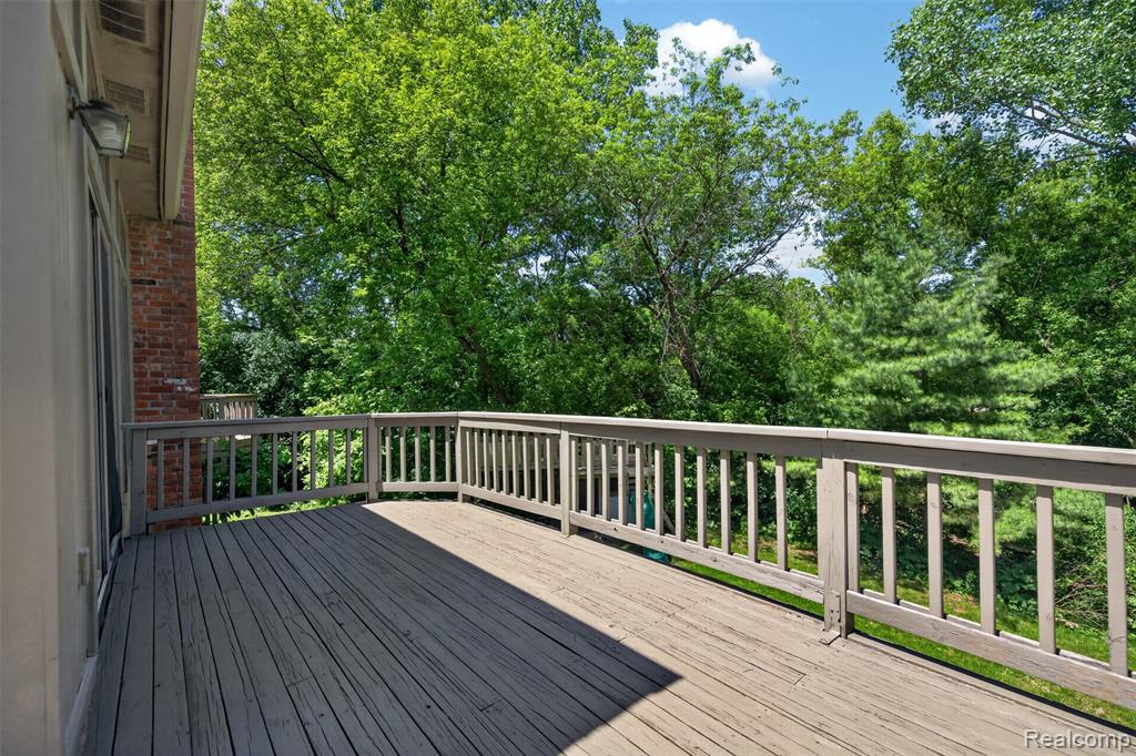 8694 Brazos Court, White Lake, MI — Photo 41