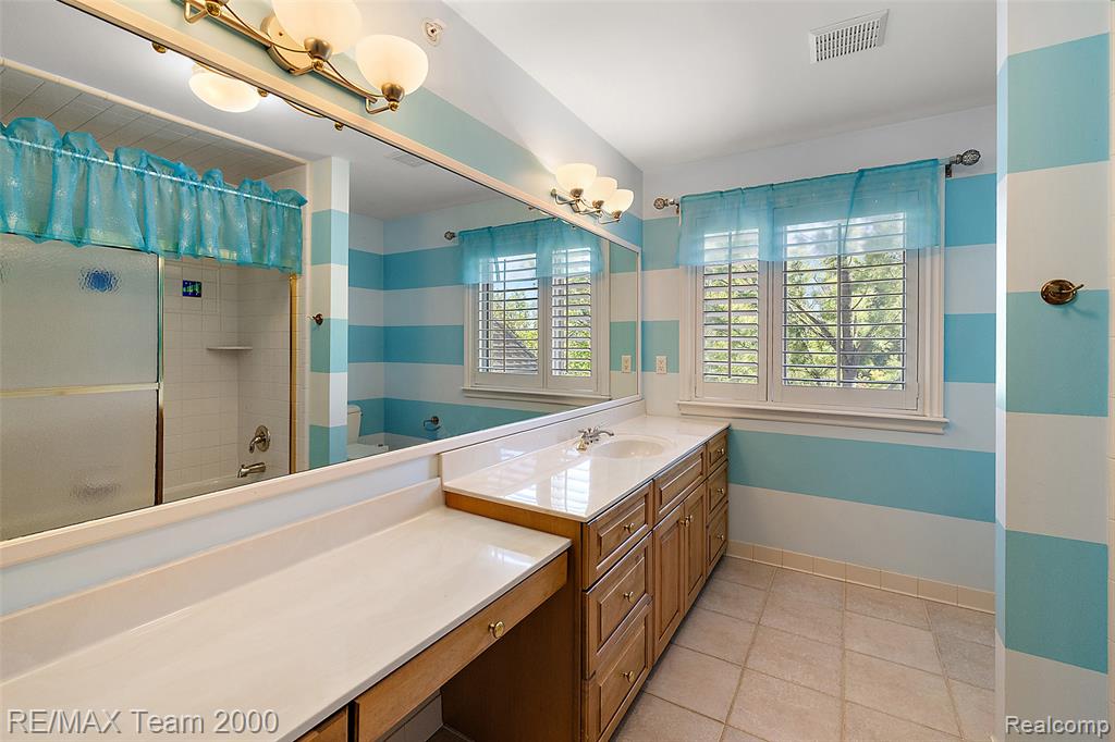 630 Sheldon Court, Rochester, MI 48306 — Photo 57