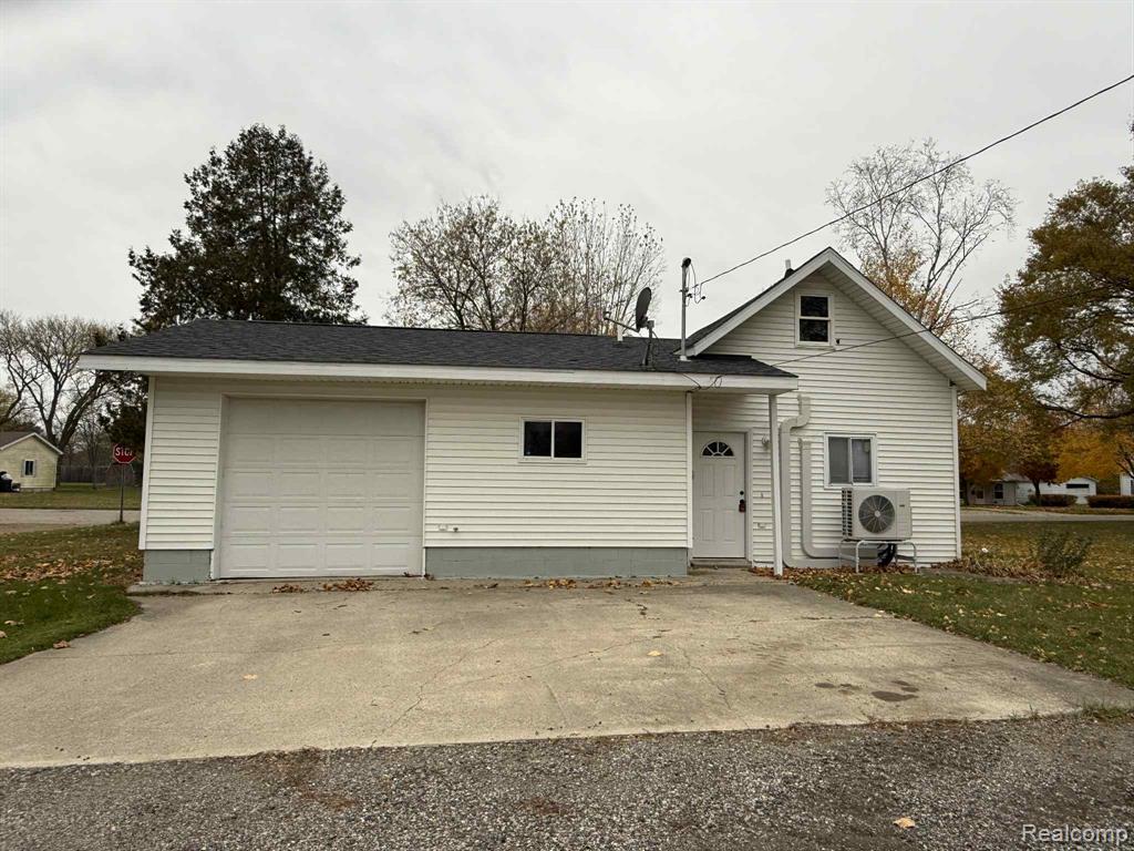 508 N Silver Street, Bad Axe, MI 48413 — Photo 3