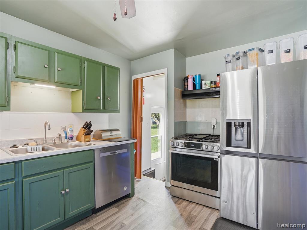 2112 Reo Avenue, Lincoln Park, MI 48146 — Photo 9